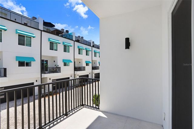 15405 GULF BOULEVARD B4, St Petersburg, FL 33708