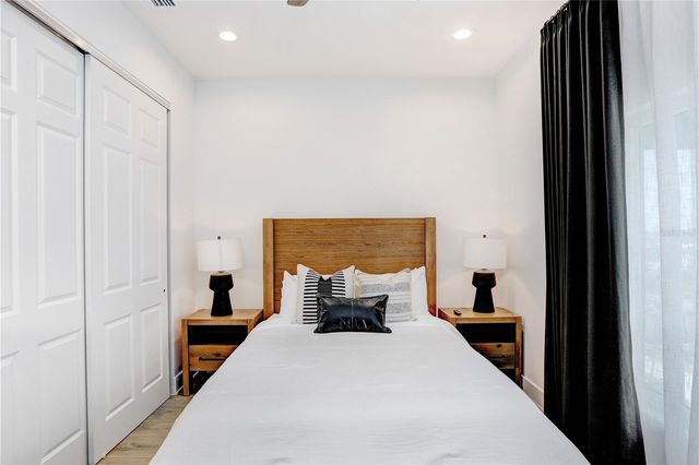 15405 GULF BOULEVARD B4, St Petersburg, FL 33708