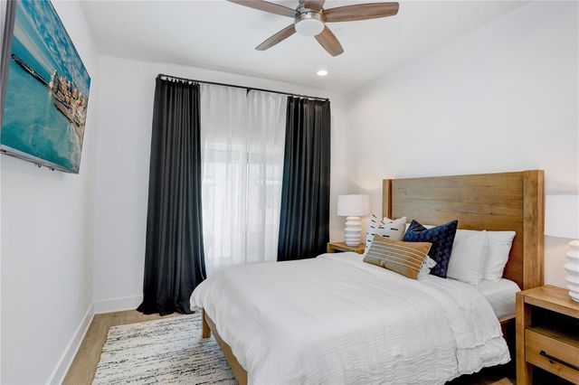 15405 GULF BOULEVARD B4, St Petersburg, FL 33708