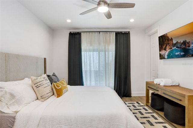 15405 GULF BOULEVARD B4, St Petersburg, FL 33708