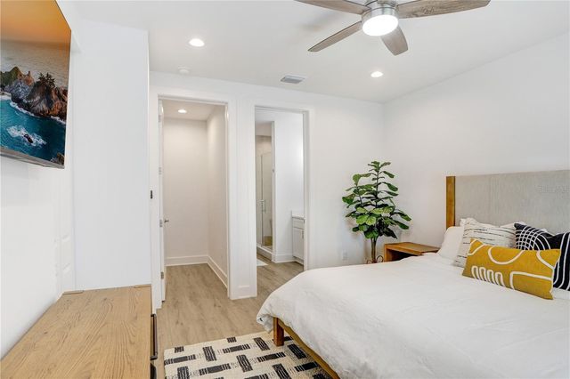 15405 GULF BOULEVARD B4, St Petersburg, FL 33708