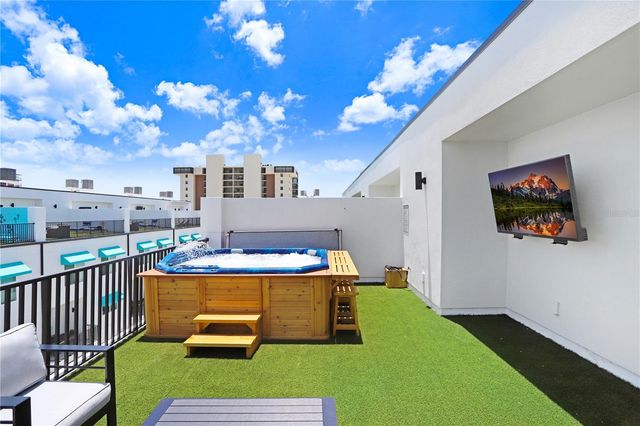 15405 GULF BOULEVARD B4, St Petersburg, FL 33708