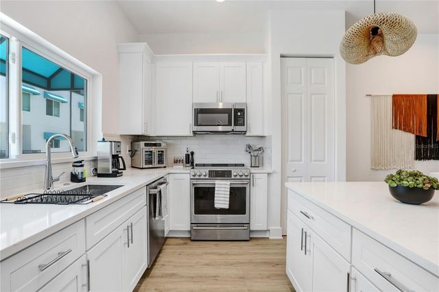 15405 GULF BOULEVARD B4, St Petersburg, FL 33708
