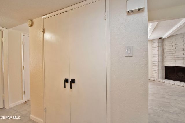6201 Escondido Drive 13B, El Paso, TX 79912