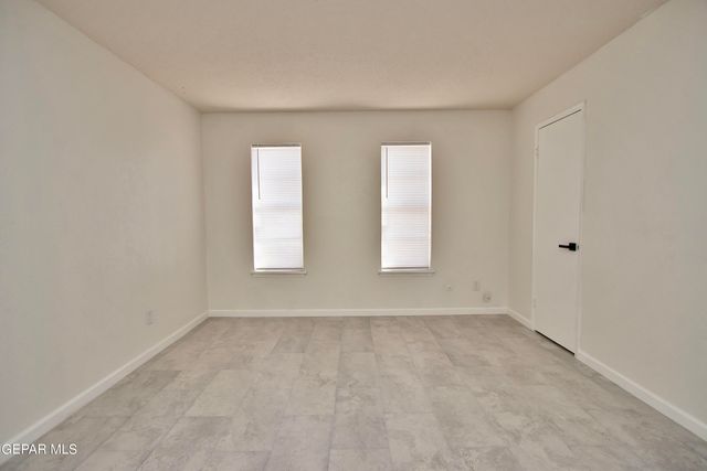 6201 Escondido Drive 13B, El Paso, TX 79912