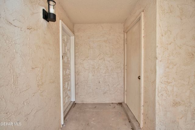 6201 Escondido Drive 13B, El Paso, TX 79912