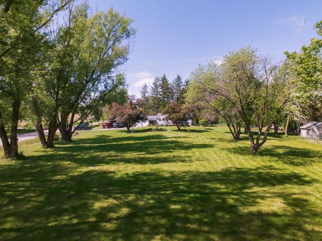 19295 GARNER Avenue, Council Bluffs, IA 51503