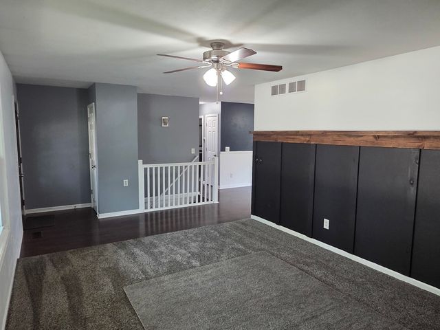 1016 W Blackhawk Drive, Byron, IL 61010