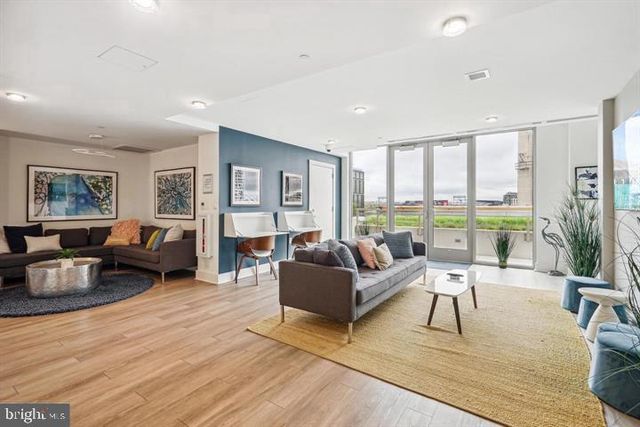 88 V St SW Apt 711, Washington, DC 20024