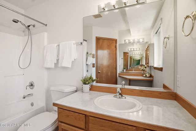 8527 N Rude St, Hayden, ID 83835