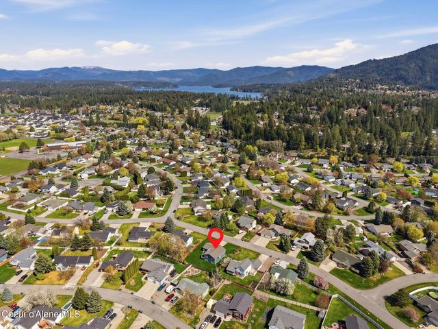8527 N Rude St, Hayden, ID 83835