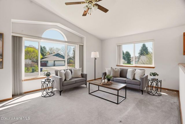 8527 N Rude St, Hayden, ID 83835