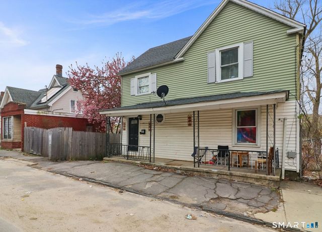 37 Manhan Street, Waterbury, CT 06710