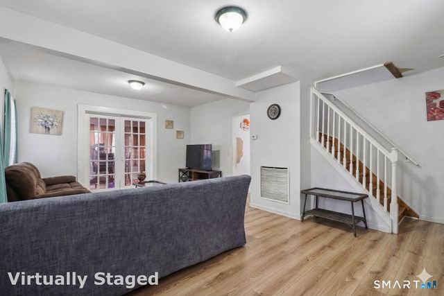 37 Manhan Street, Waterbury, CT 06710