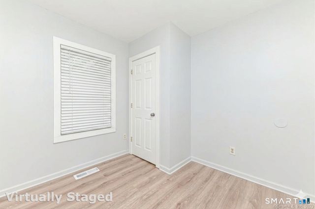 37 Manhan Street, Waterbury, CT 06710