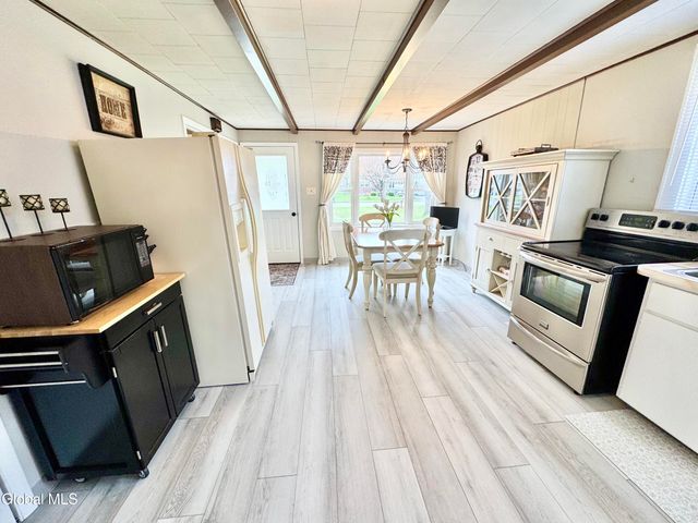 153 Dahlia Street, Rotterdam, NY 12306