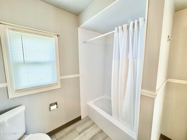 153 Dahlia Street, Rotterdam, NY 12306