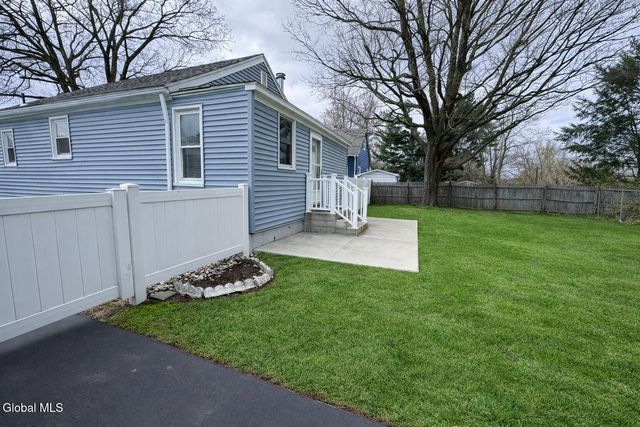 153 Dahlia Street, Rotterdam, NY 12306