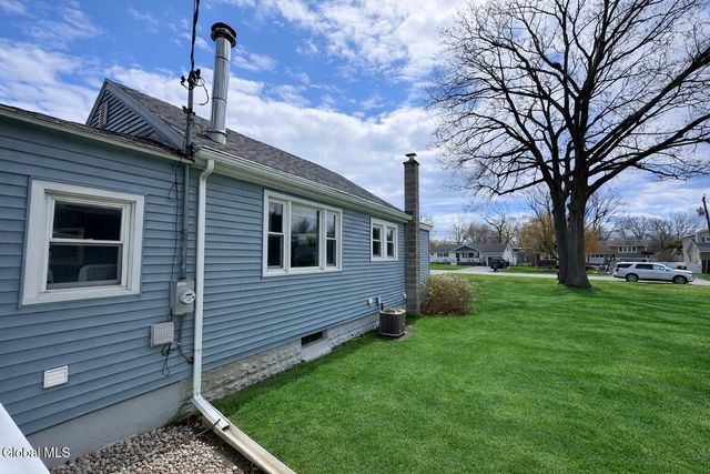 153 Dahlia Street, Rotterdam, NY 12306