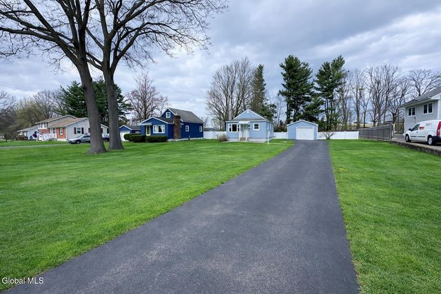 153 Dahlia Street, Rotterdam, NY 12306