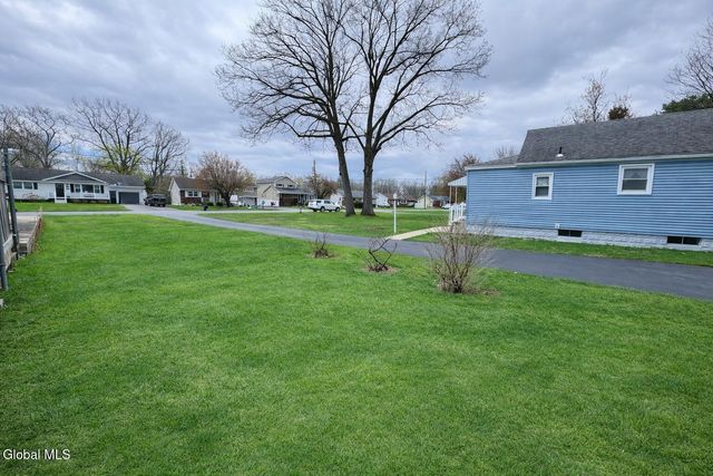 153 Dahlia Street, Rotterdam, NY 12306