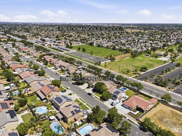 11719 Presidential Road, Bakersfield, CA 93312