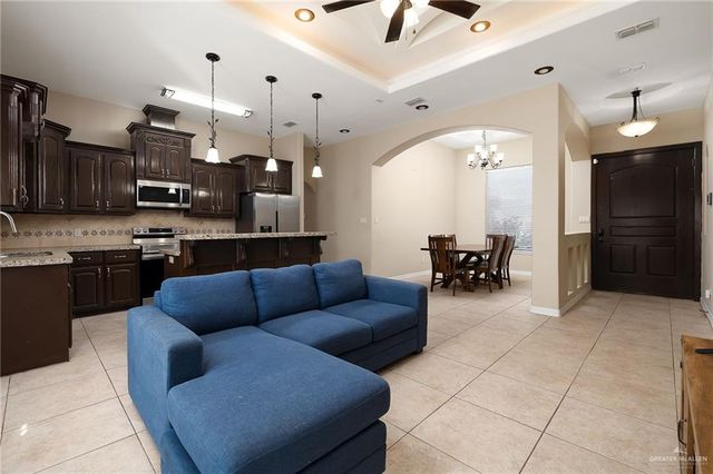 719 W Paisano Lane, Weslaco, TX 78599