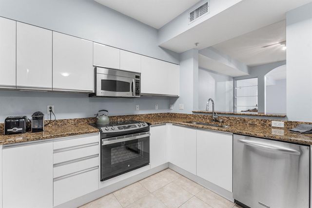 233 S Federal Highway 308, Boca Raton, FL 33432