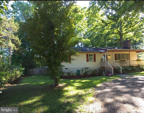 733 CANTERBURY DR, Ruther Glen, VA 22546