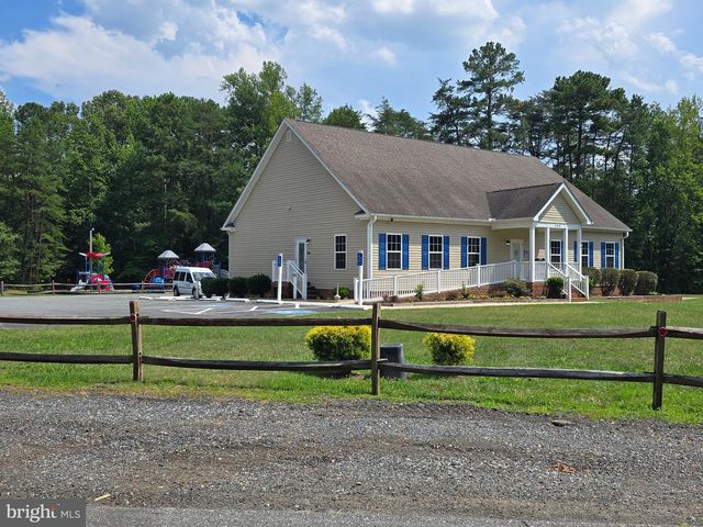 733 CANTERBURY DR, Ruther Glen, VA 22546