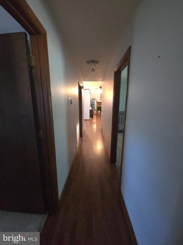733 CANTERBURY DR, Ruther Glen, VA 22546