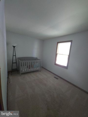 733 CANTERBURY DR, Ruther Glen, VA 22546