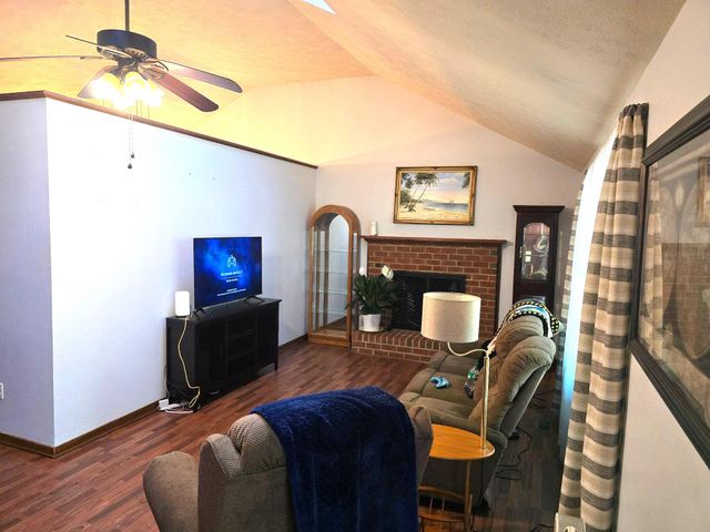 733 CANTERBURY DR, Ruther Glen, VA 22546
