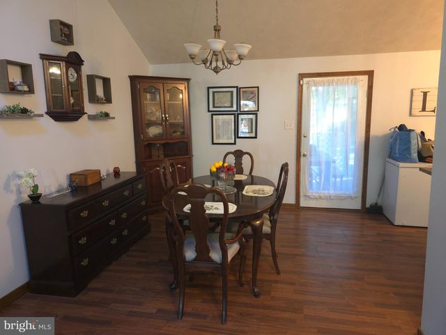 733 CANTERBURY DR, Ruther Glen, VA 22546