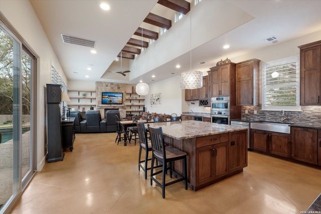 26003 Hootananny, San Antonio, TX 78260