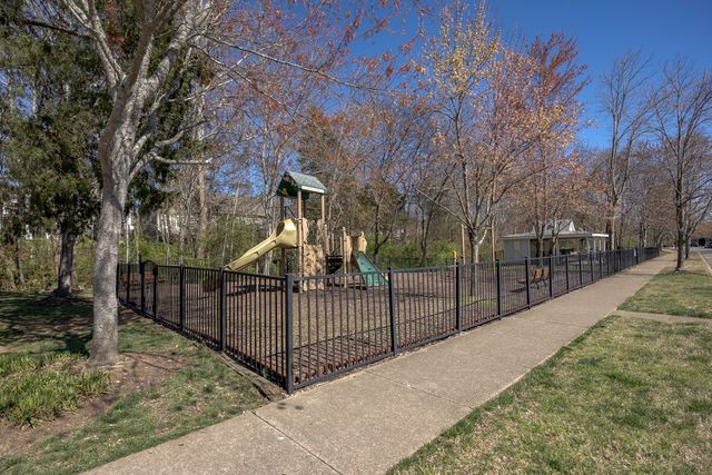 7831 Heaton Way, Nashville, TN 37211