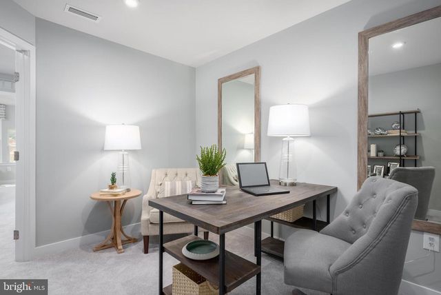 660 JACK NICHOLAS CIR, York, PA 17403