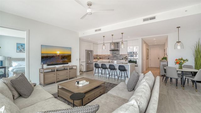 301 QUAY COMMONS 1007, Sarasota, FL 34236