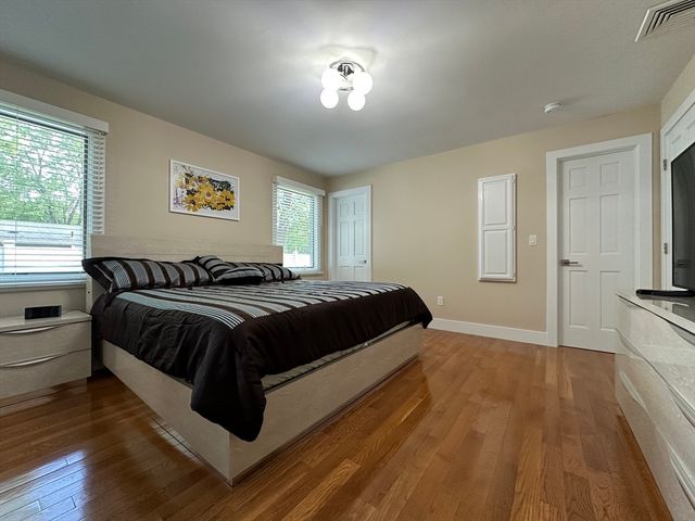 17 Pioneer Drive, Longmeadow, MA 01106