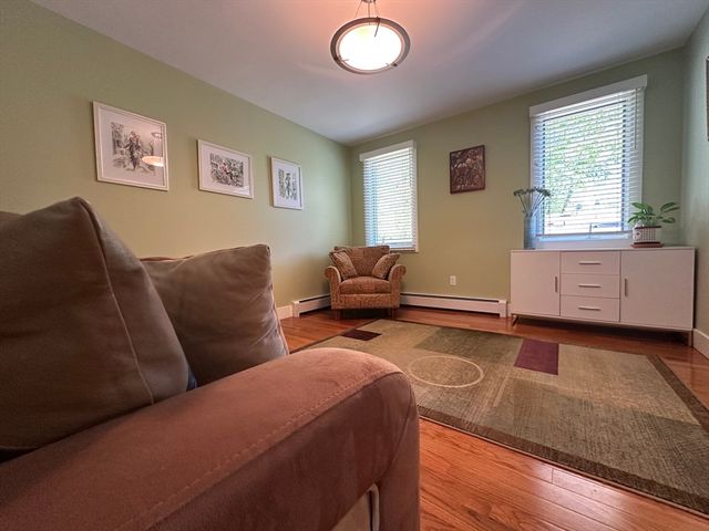 17 Pioneer Drive, Longmeadow, MA 01106