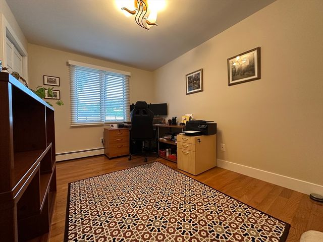17 Pioneer Drive, Longmeadow, MA 01106