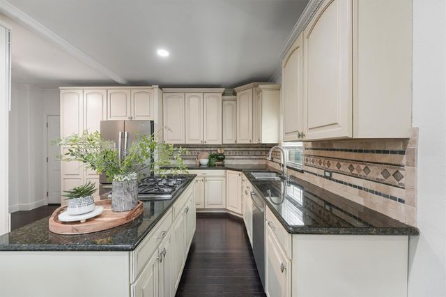 714 Winnie Street, Galveston, TX 77550