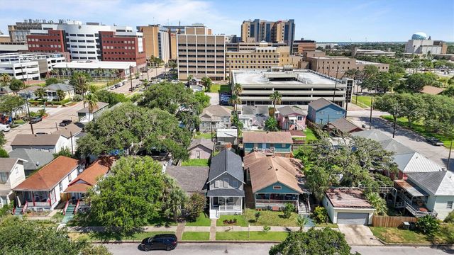 714 Winnie Street, Galveston, TX 77550