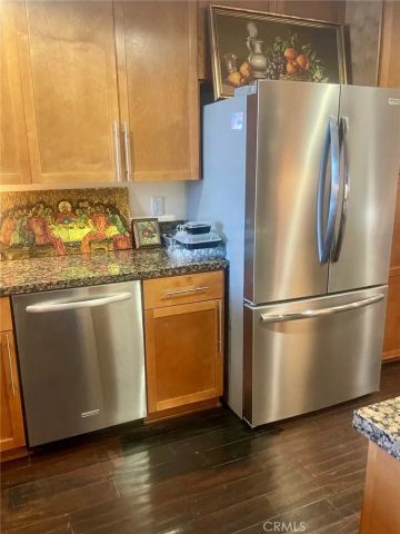 300 E 4th 124, Long Beach, CA 90802
