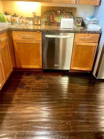 300 E 4th 124, Long Beach, CA 90802