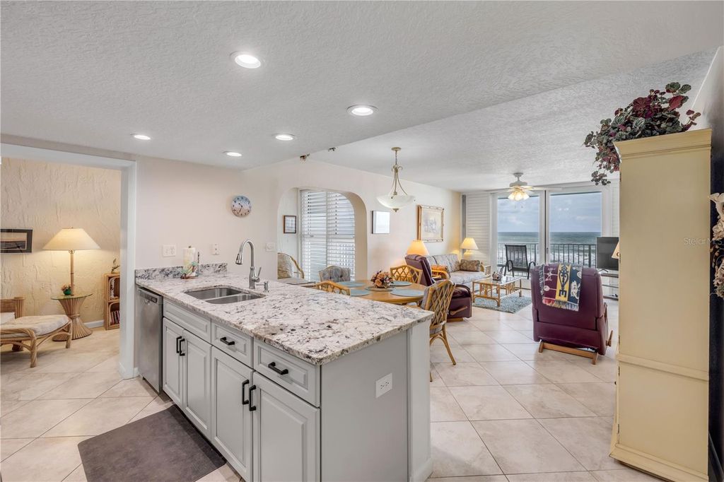 Image 17 of property listing at 5203 S ATLANTIC AVENUE 313B, New Smyrna Beach, FL 32169