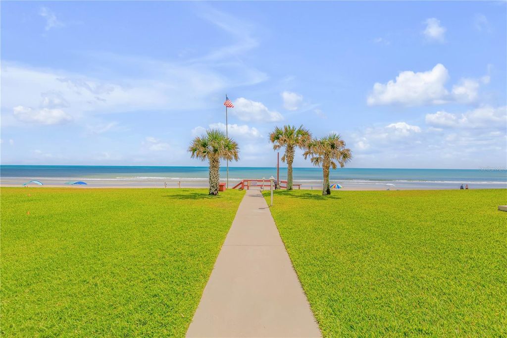 Image 43 of property listing at 5203 S ATLANTIC AVENUE 313B, New Smyrna Beach, FL 32169