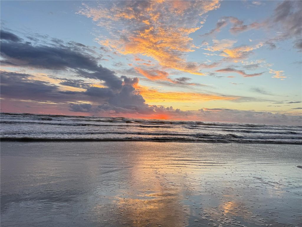 Image 44 of property listing at 5203 S ATLANTIC AVENUE 313B, New Smyrna Beach, FL 32169