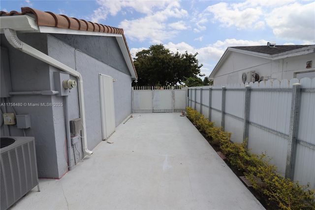 5250 SW 133rd Ave, Miami, FL 33175