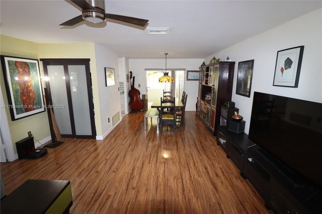 5250 SW 133rd Ave, Miami, FL 33175